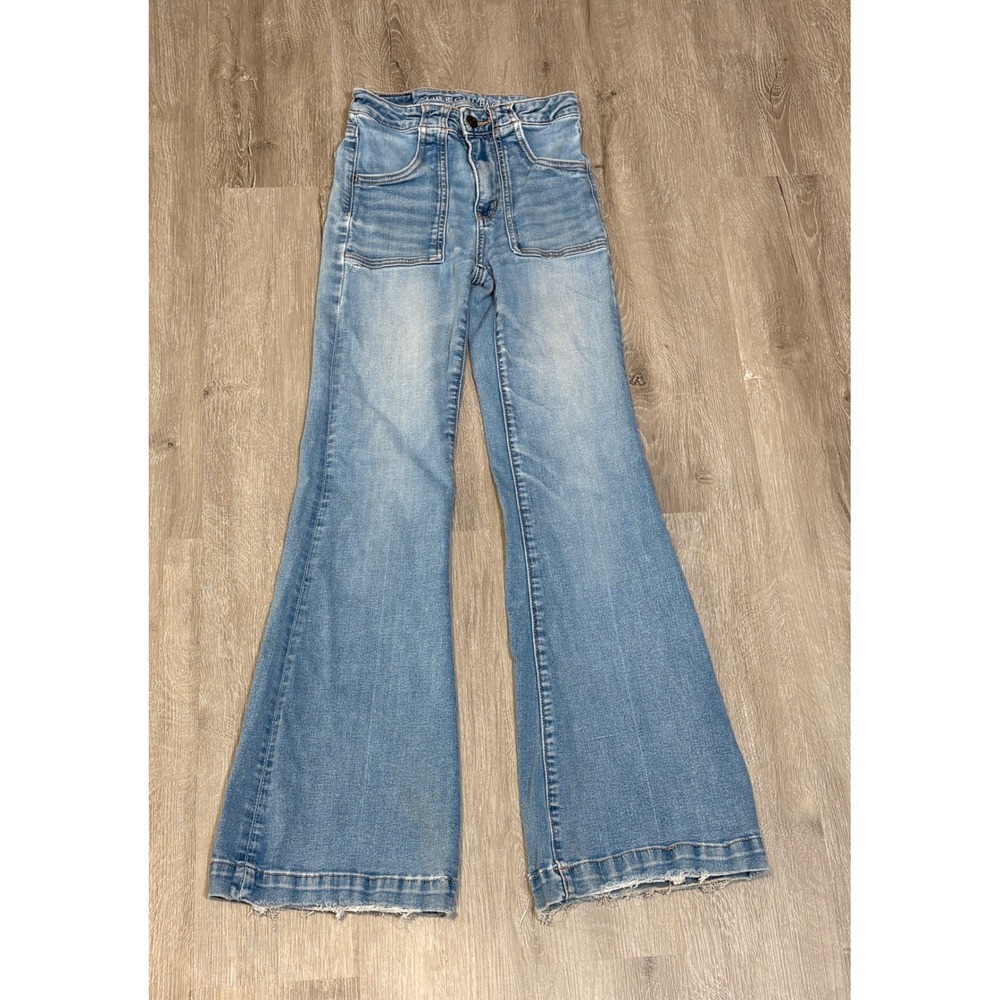 American Eagle Super Hi-Rise Flare Jeans Light Wash Ne(x)t Level Stretch Size 00